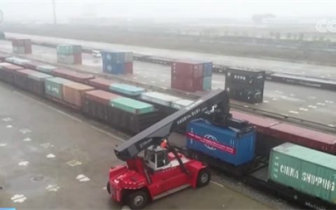 云南“跨境电商+铁路运输”业务模式运行 中老铁路货运量将稳步增长