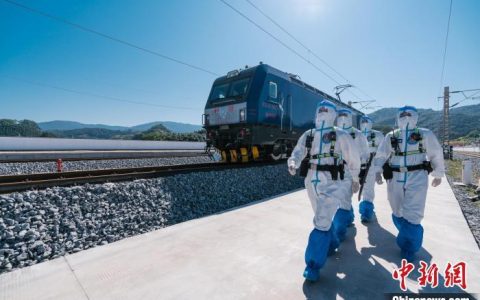 磨憨边检站助力云南“跨境电商+铁路运输”落地中老铁路