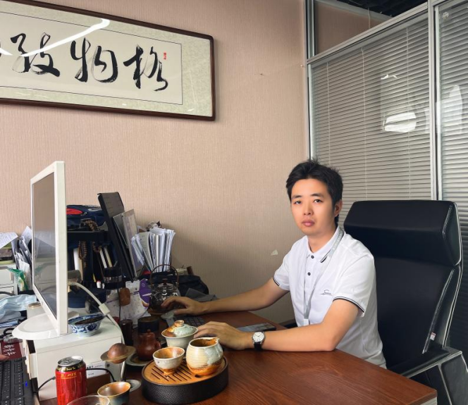 格衫服饰定制| 以定制驱动服饰赛道新纪元