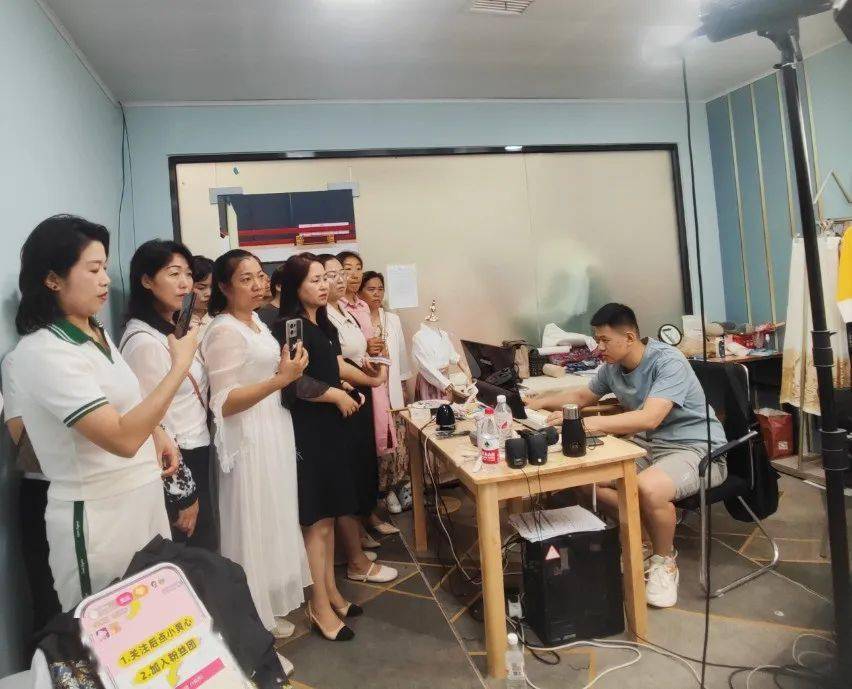 助力黄河流域高质量发展！菏泽市妇联举办巾帼电商营销专题培训班