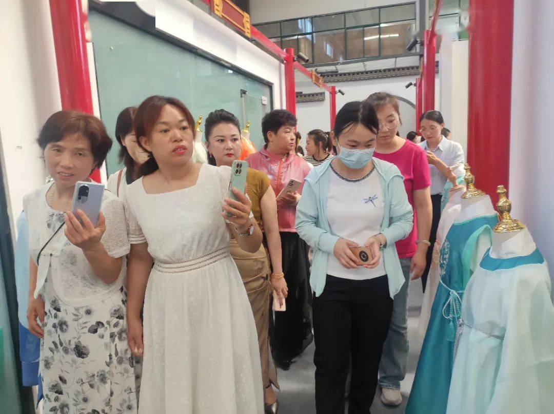 助力黄河流域高质量发展！菏泽市妇联举办巾帼电商营销专题培训班