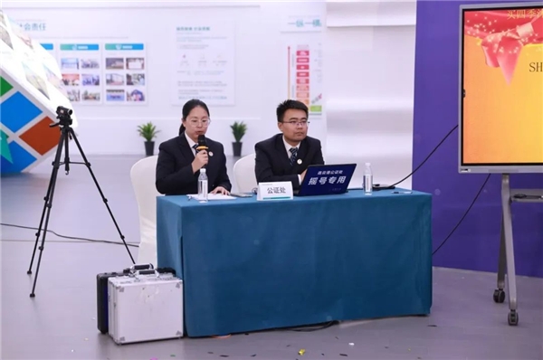 242万人围观！"买四季沐歌送雅迪电动车抽华为Mate60Pro"第一轮直播超燃