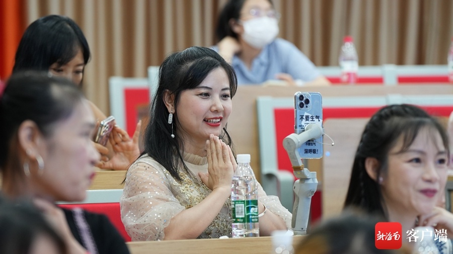 同台竞技秀风采！2024寻找海南最美电商主播大赛初赛在三亚举行