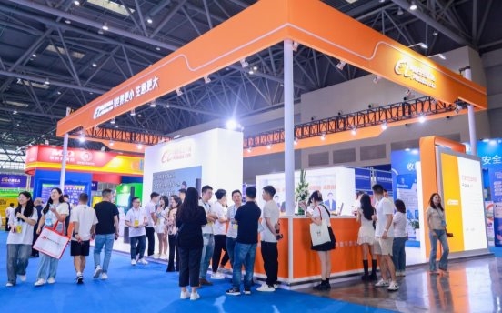 阿里巴巴国际站亮相中国（重庆）跨境电商交易会 AI赋能渝商出海货通全球