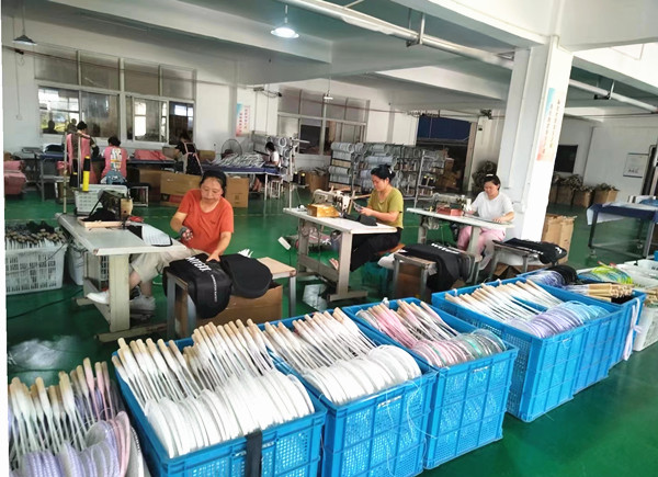 朱湖镇：电商“新引擎”助力产业“加速跑”