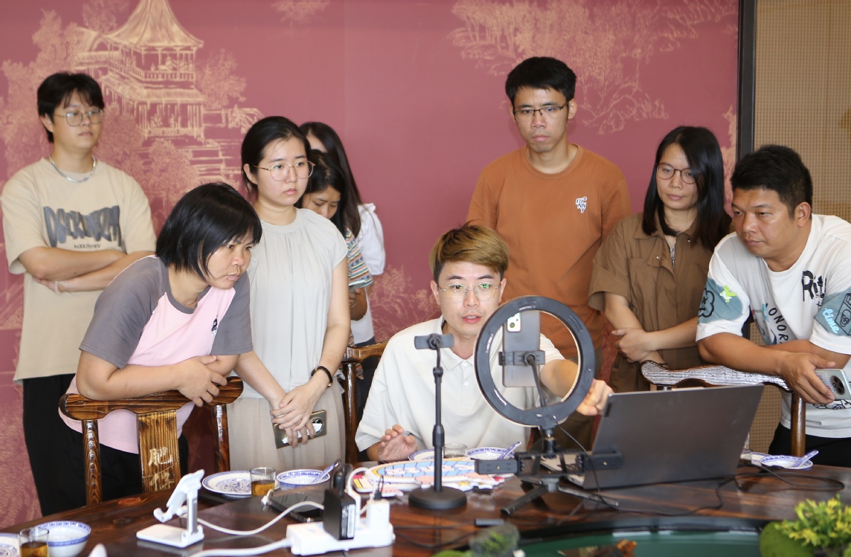探宝魅力古村！珠海网络名人助力乡村振兴电商直播专题活动举办